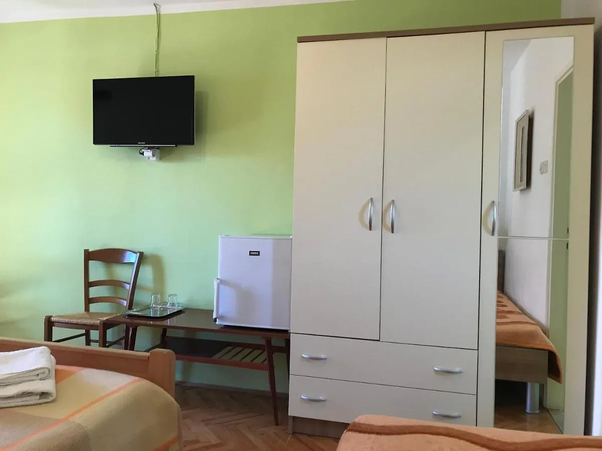 Guest house Summer Rooms Baska